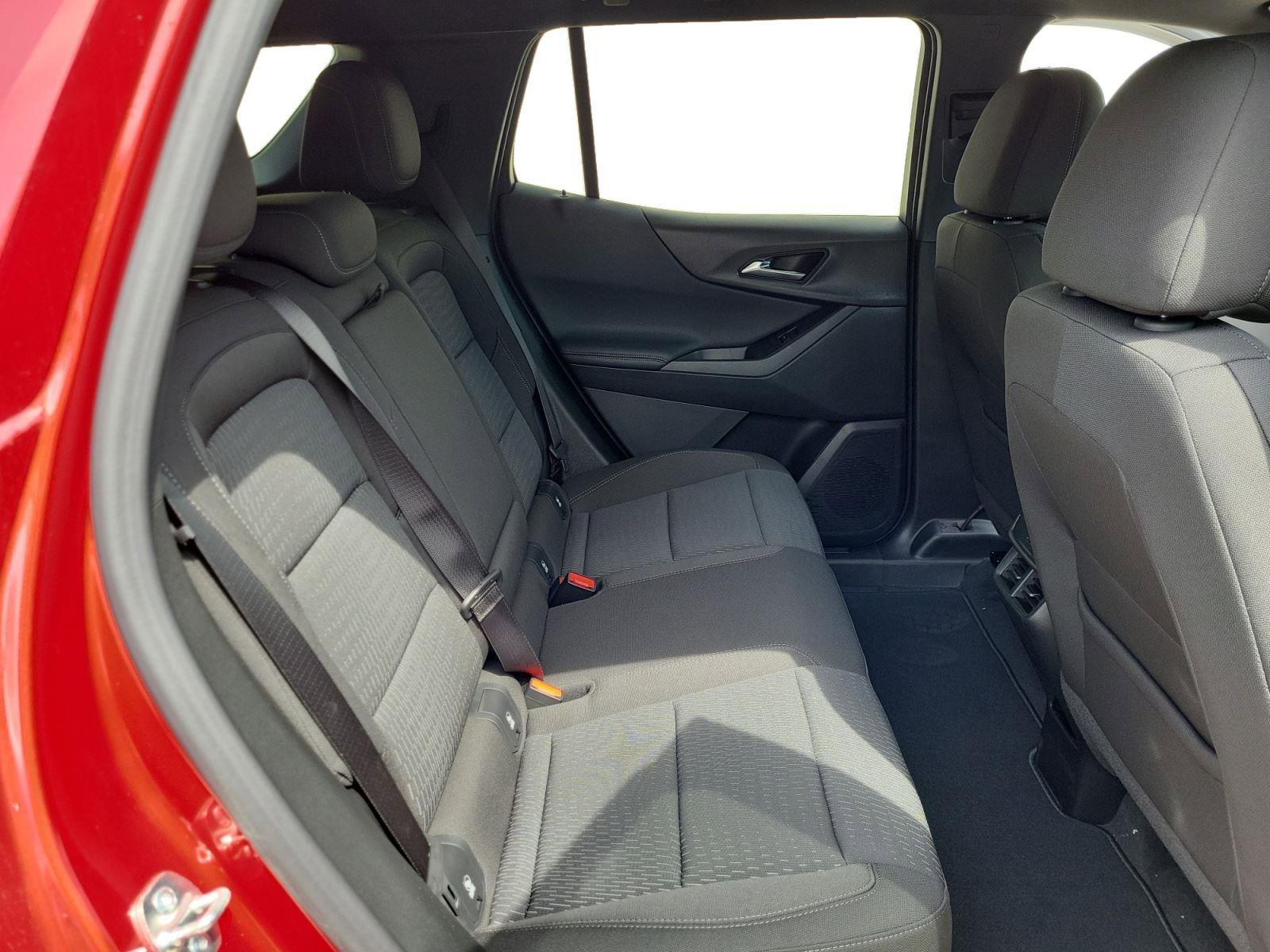 Used 2026 Chevrolet Equinox LT image 19