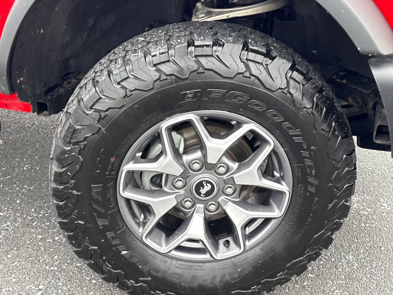 Used 2022 Ford Bronco Badlands image 9