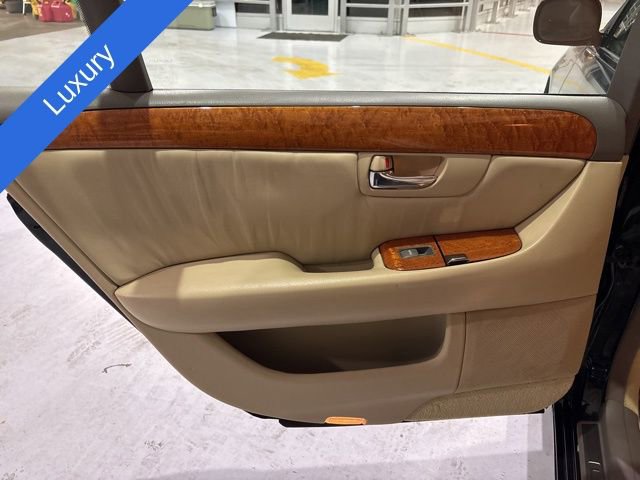 Used 2004 Lexus LS 430 RWD image 26