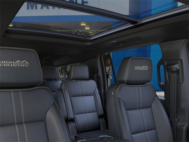 New 2025 Chevrolet Suburban High Country image 24