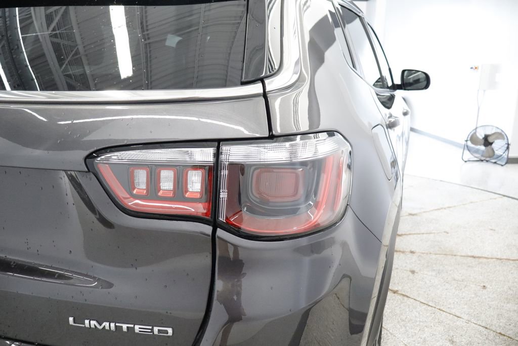 Used 2023 Jeep Compass Limited AWD/4WD image 19