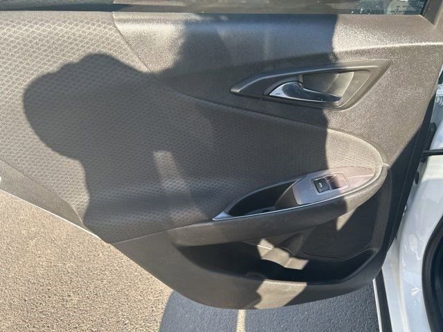 Used 2018 Chevrolet Malibu LT image 33