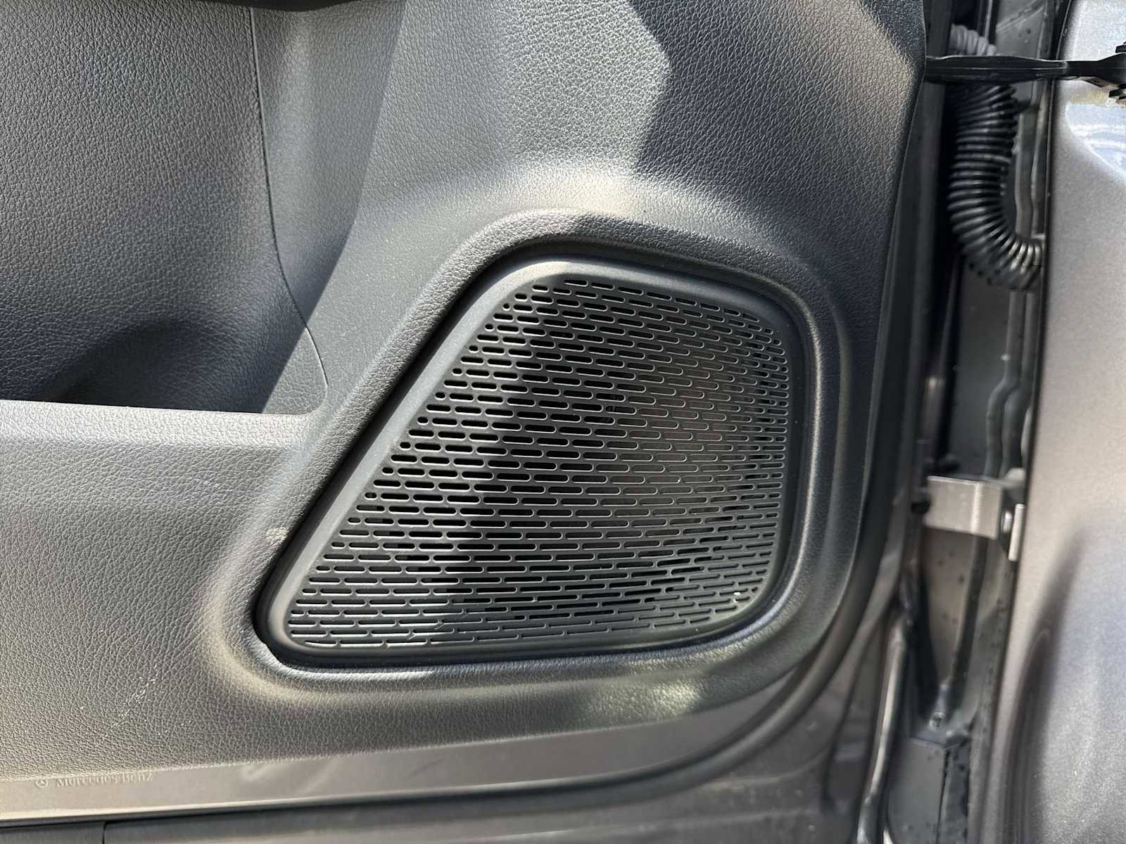 Used 2022 Mercedes-Benz GLB 250 image 34