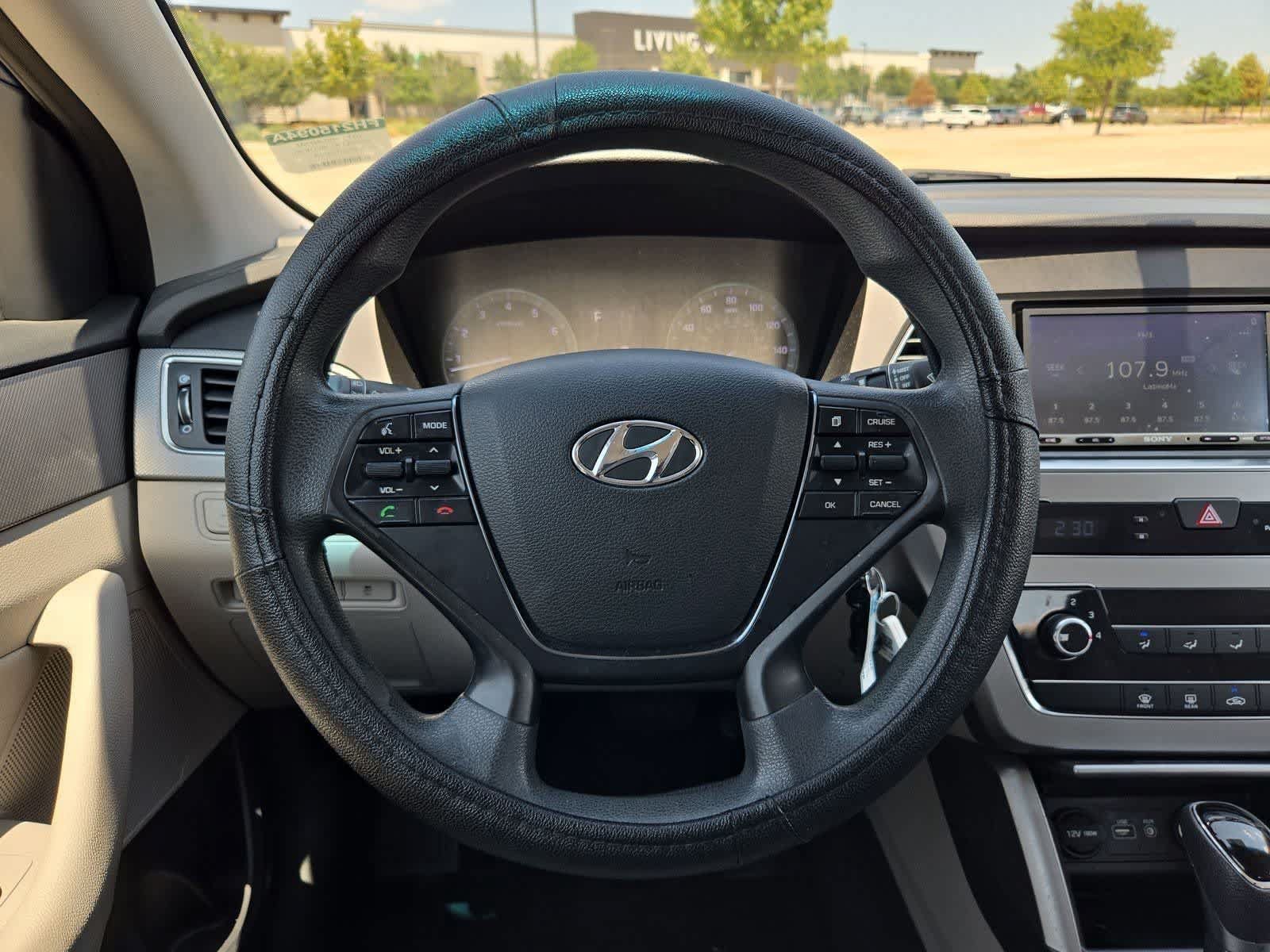Used 2015 Hyundai Sonata SE w/ Option Group 09 FWD image 20