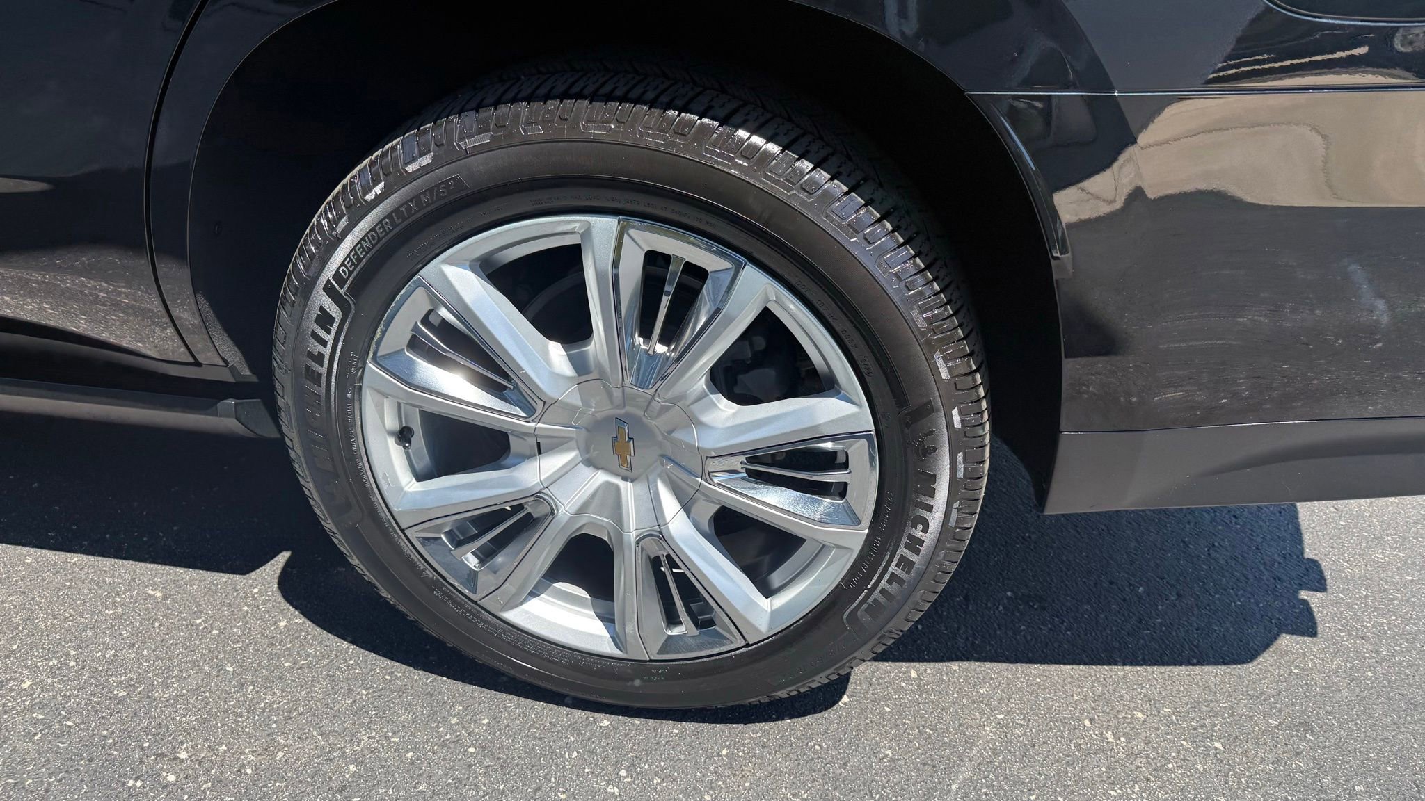 Used 2021 Chevrolet Tahoe High Country AWD/4WD image 17