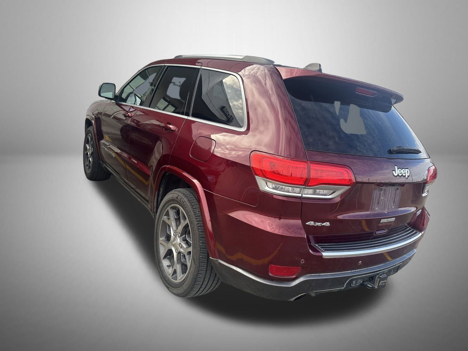 Used 2018 Jeep Grand Cherokee Limited image 3
