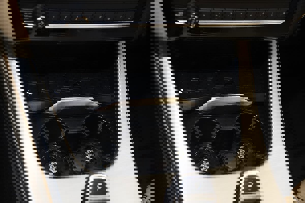 Used 2018 BMW X4 M40i image 29