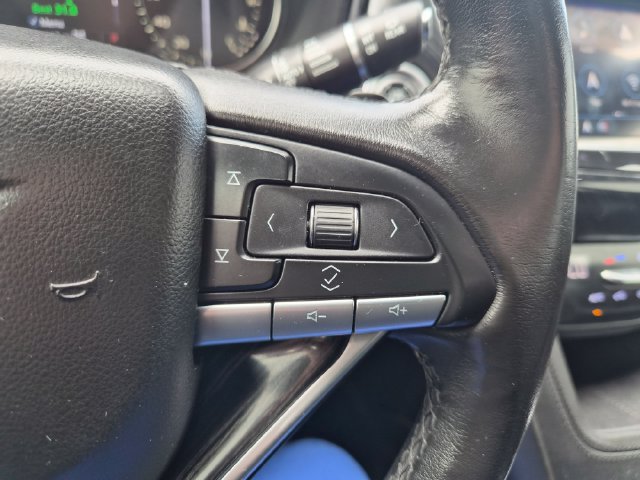 Used 2020 Cadillac XT6 Premium Luxury AWD/4WD image 24