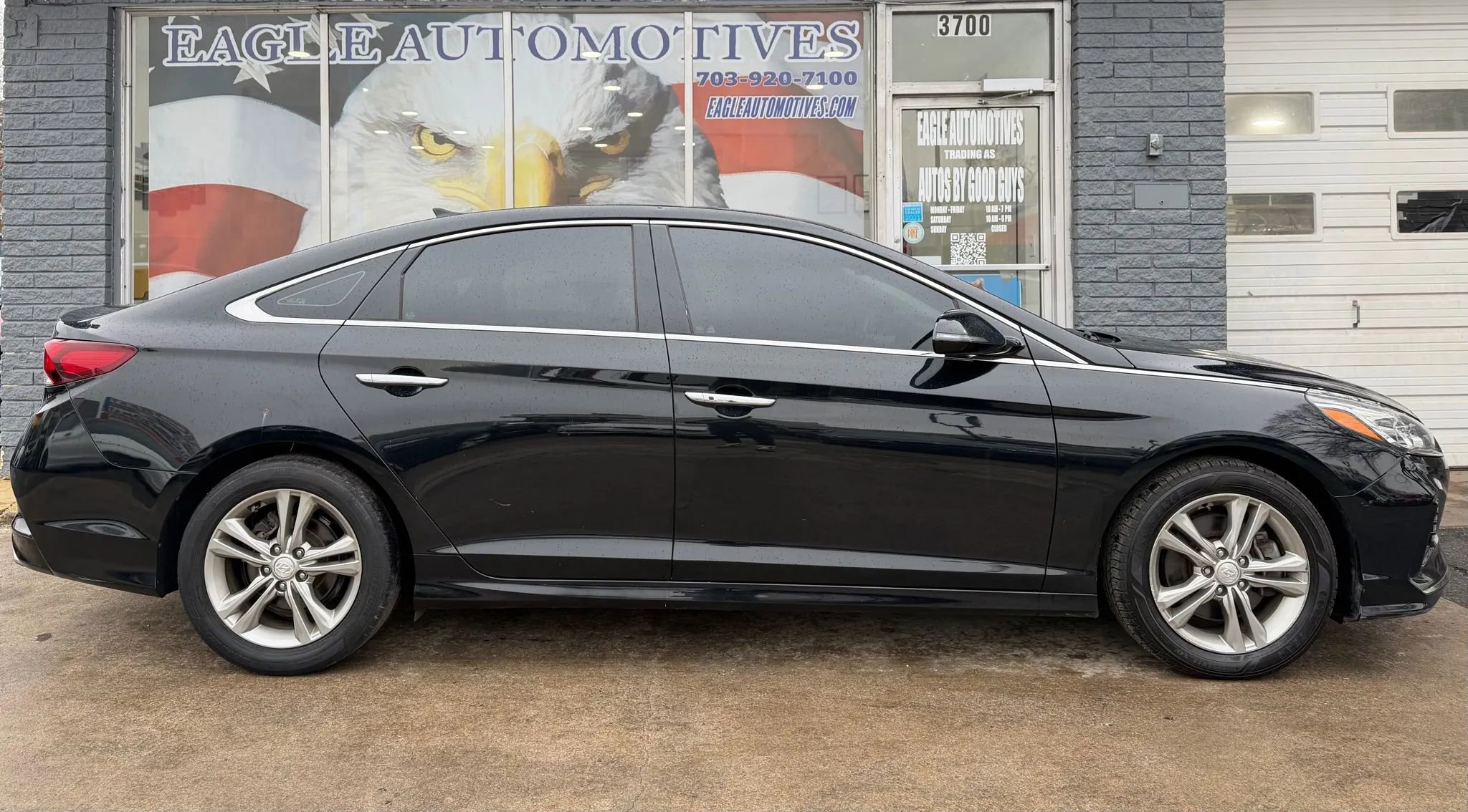 Used 2018 Hyundai Sonata Limited w/ Limited Ultimate Package 03 image 2