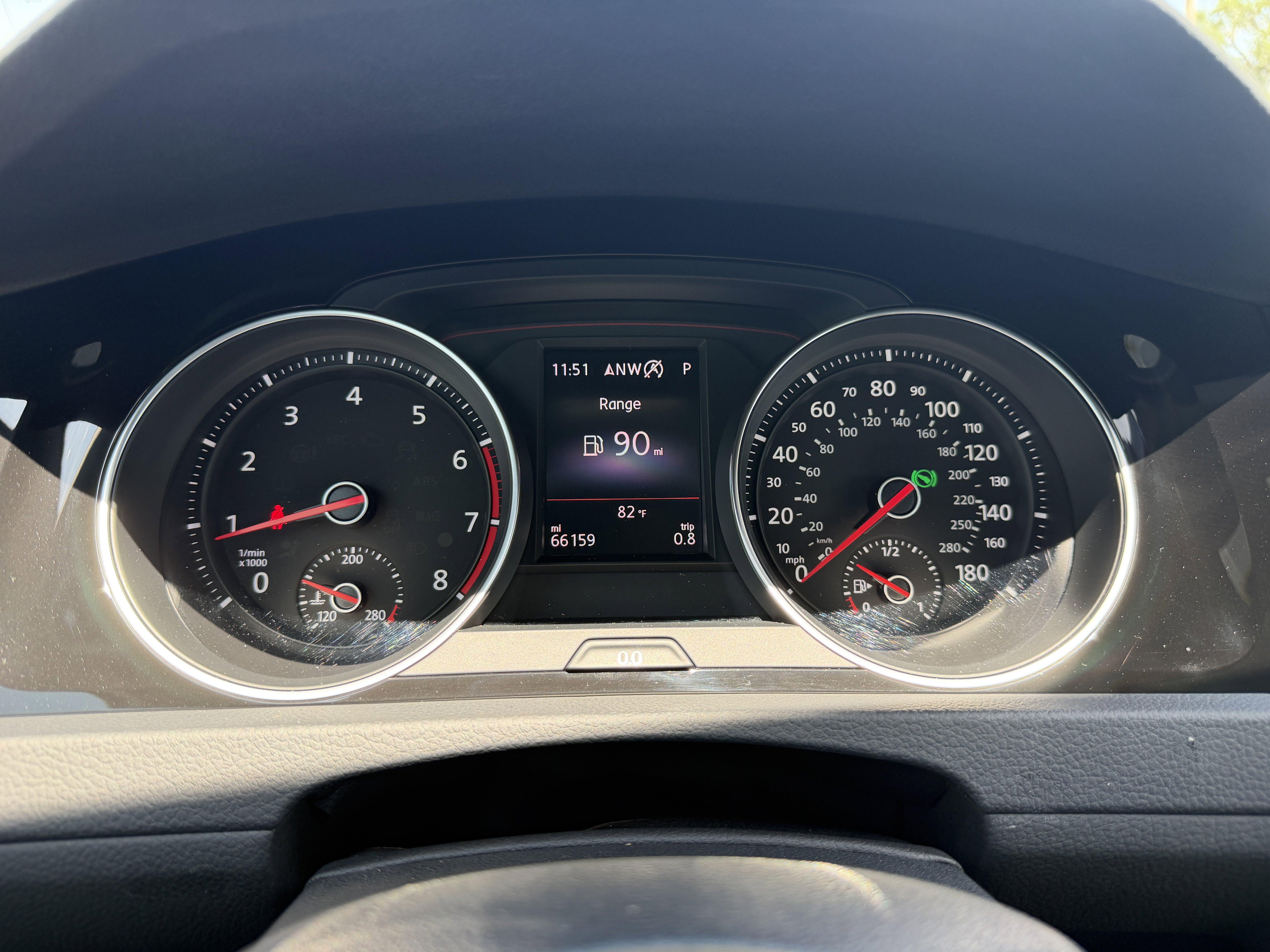 Used 2018 Volkswagen GTI SE FWD image 26