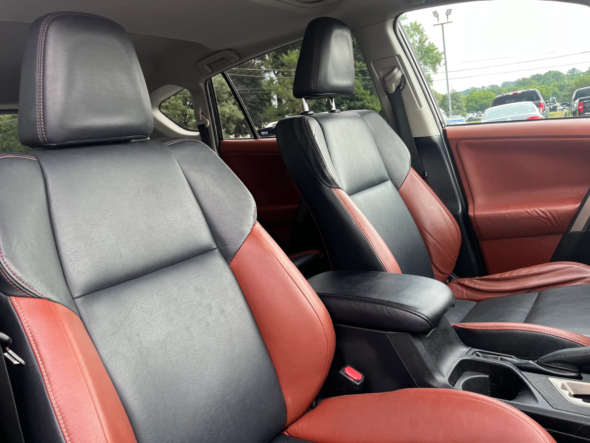 Used 2013 Toyota RAV4 Limited AWD/4WD image 13