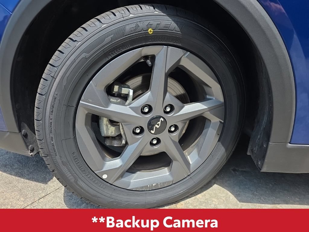 Used 2025 Kia K4 FWD image 4