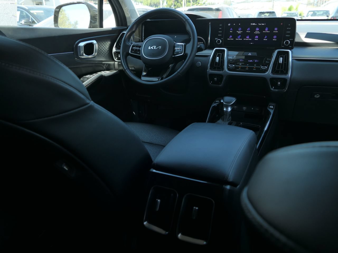 Used 2023 Kia Sorento SX FWD image 23