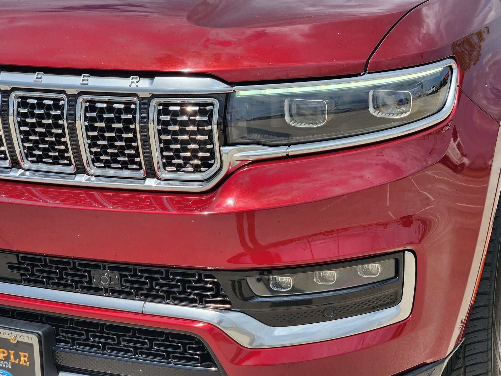 Used 2024 Jeep Grand Wagoneer L 4WD image 10