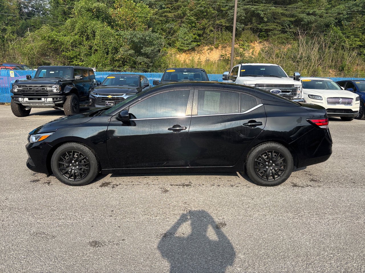 Used 2023 Nissan Sentra S image 2