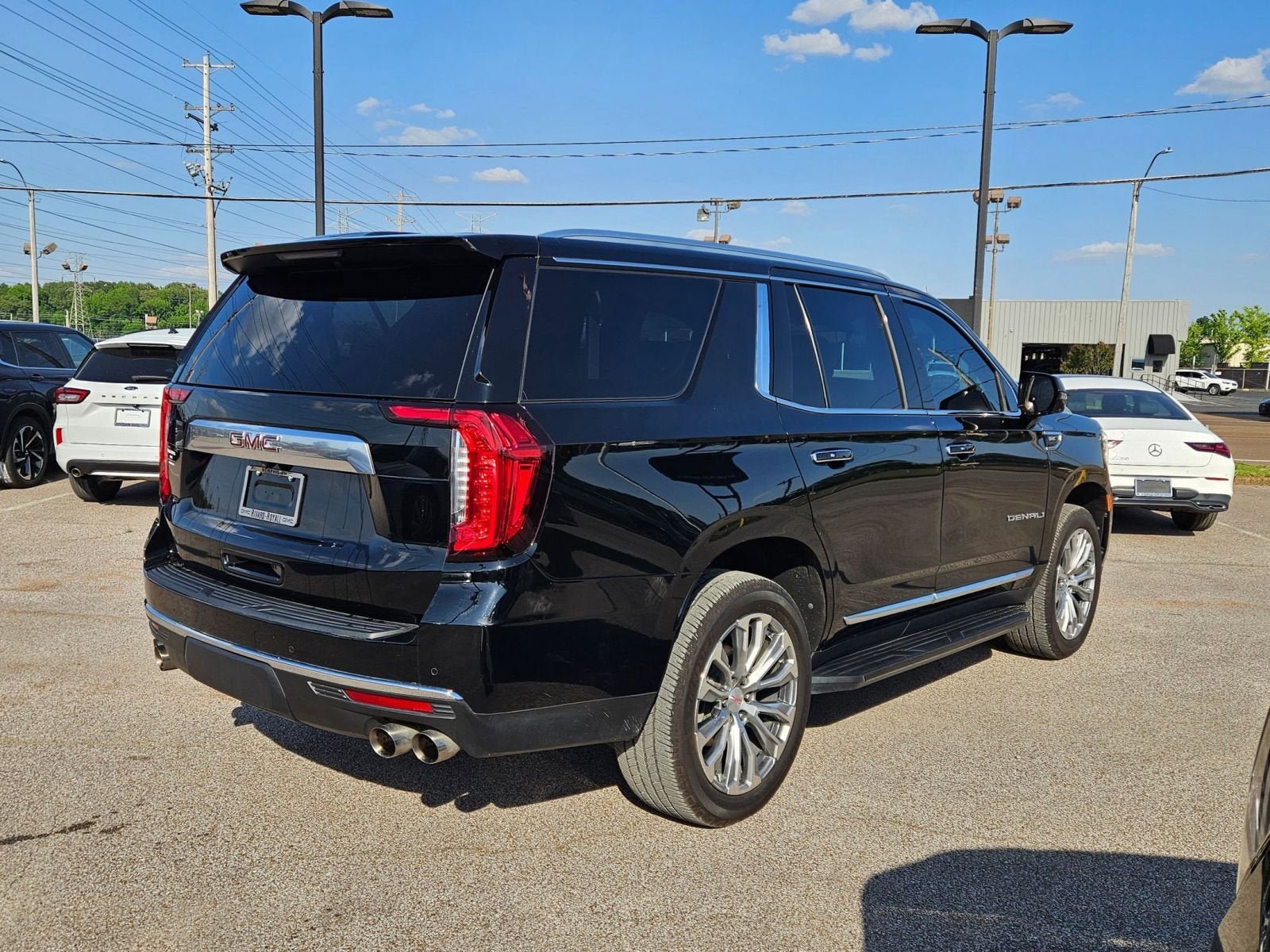 Used 2021 GMC Yukon Denali RWD image 6
