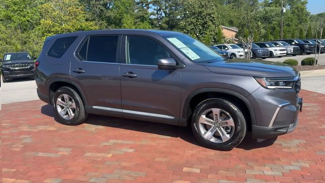 Certified 2025 Honda Pilot EX-L image 4