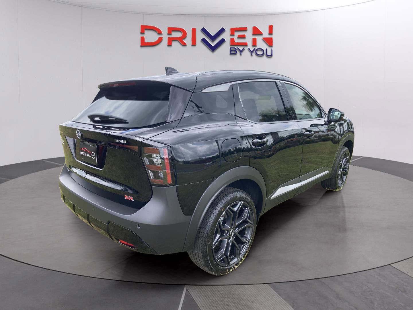 New 2025 Nissan Kicks SR image 5