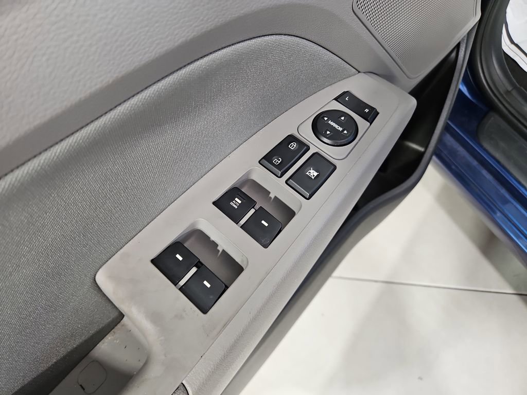 Used 2017 Hyundai Elantra SE FWD image 12