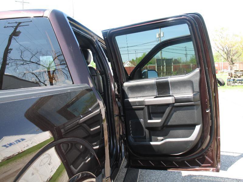 Used 2018 Ford F150 Platinum w/ Equipment Group 701A Luxury AWD/4WD image 17