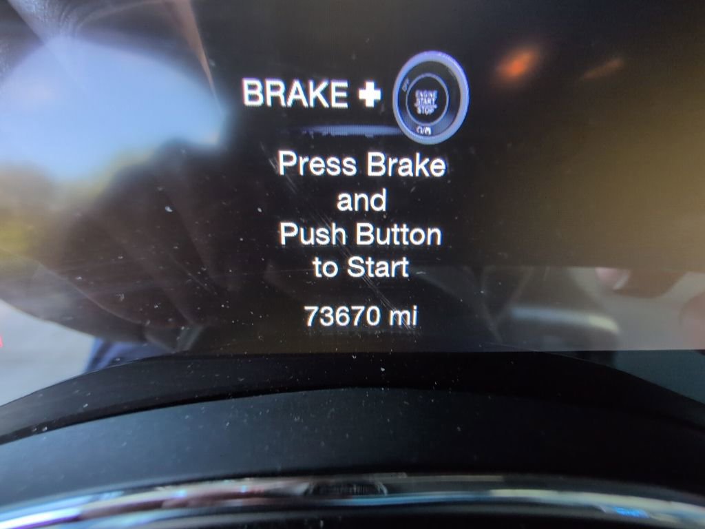 Used 2021 Jeep Grand Cherokee Laredo image 18