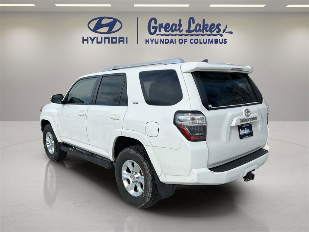 Used 2018 Toyota 4Runner SR5 Premium image 3