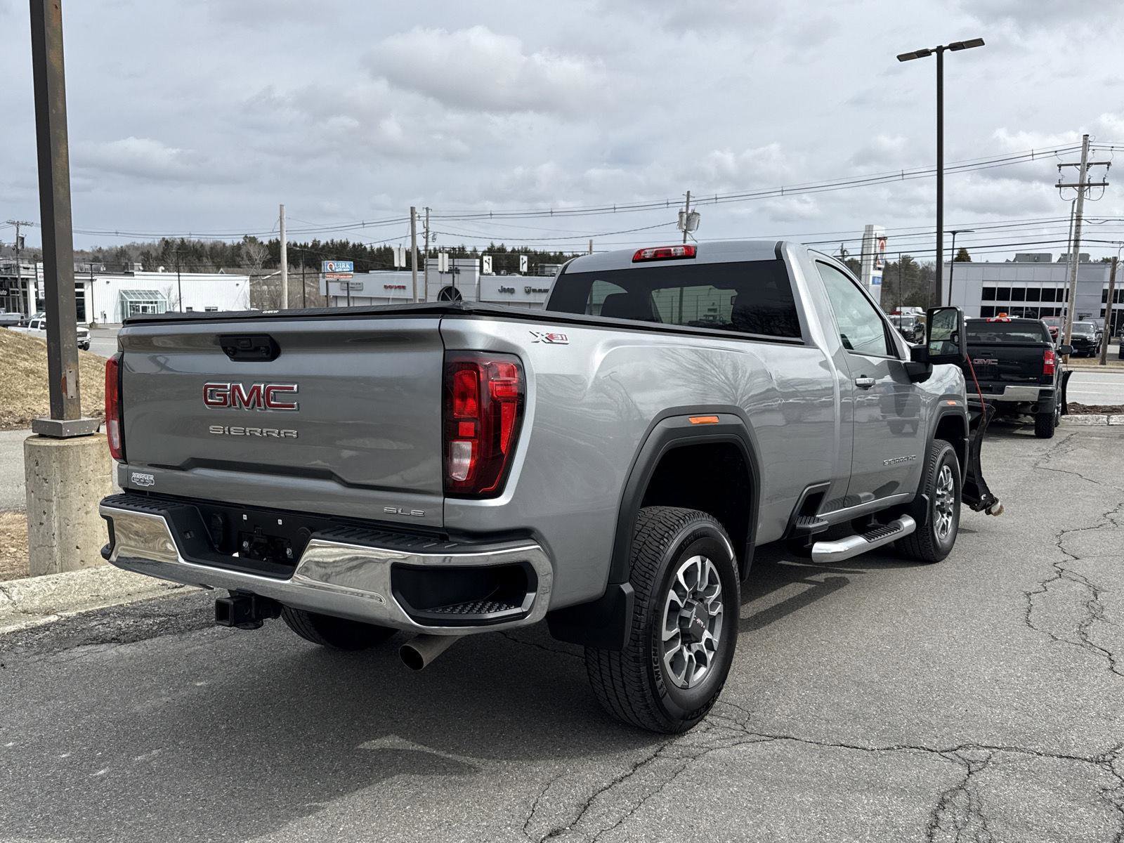 Used 2025 GMC Sierra 3500 SLE w/ SLE Convenience Package image 14