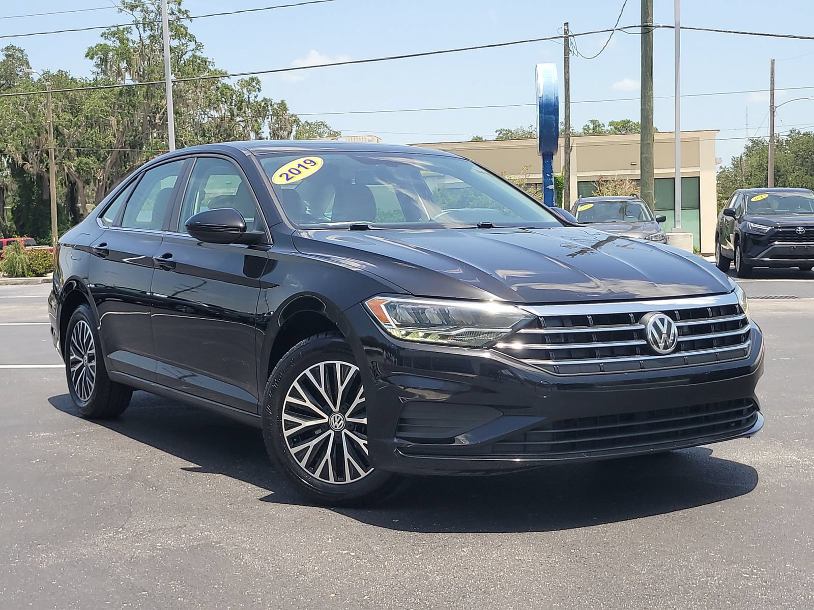 Used 2019 Volkswagen Jetta SE w/ Cold Weather Package FWD image 33