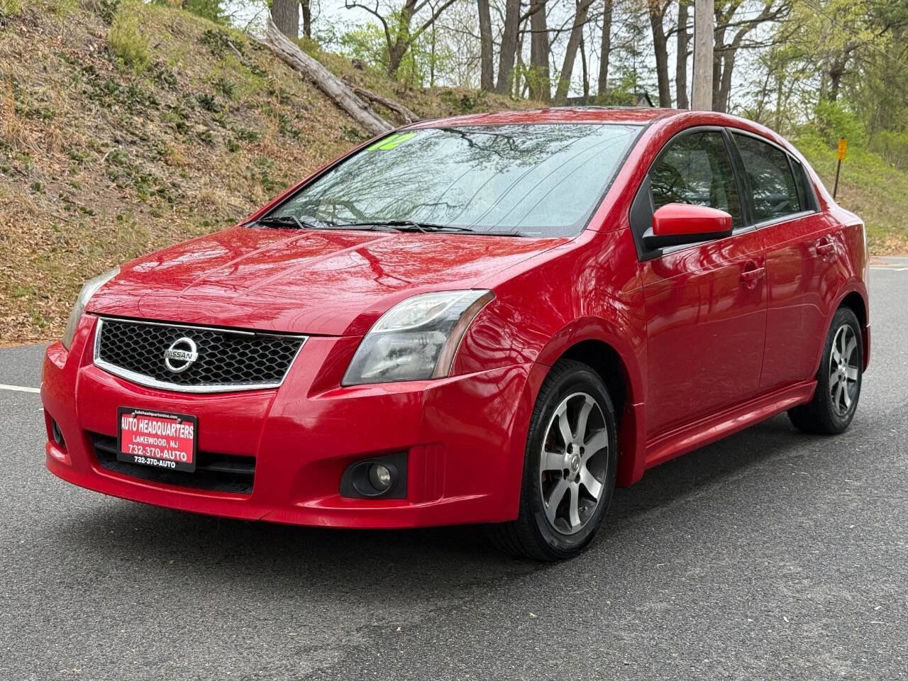 Used 2012 Nissan Sentra 2.0 SR w/ Special Edition Pkg FWD image 1