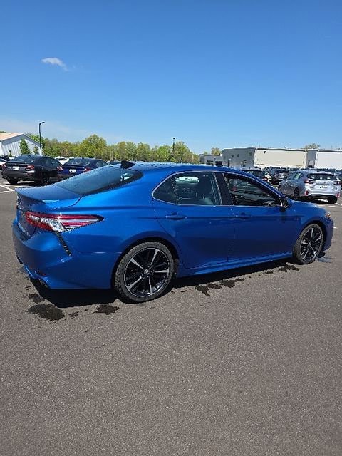 Used 2019 Toyota Camry XSE FWD image 4