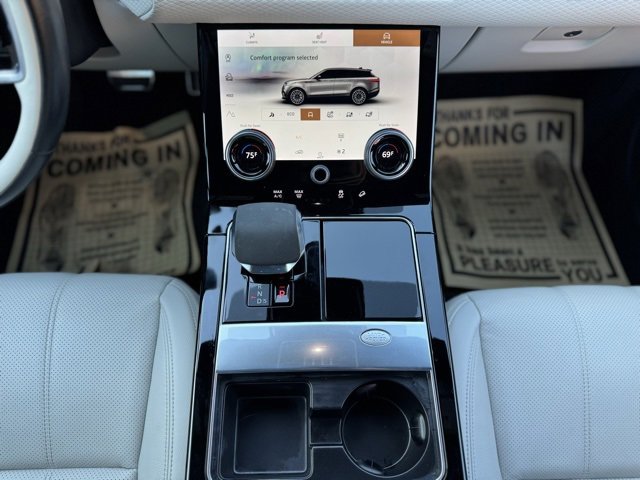 Used 2022 Land Rover Range Rover Velar R-Dynamic S image 29