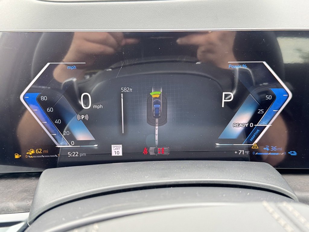 Used 2026 BMW X5 xDrive50e w/ Premium Package image 26