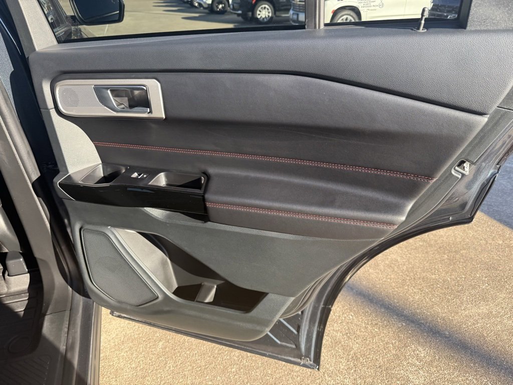 Used 2023 Ford Explorer ST-Line w/ Class IV Trailer Tow Package image 36