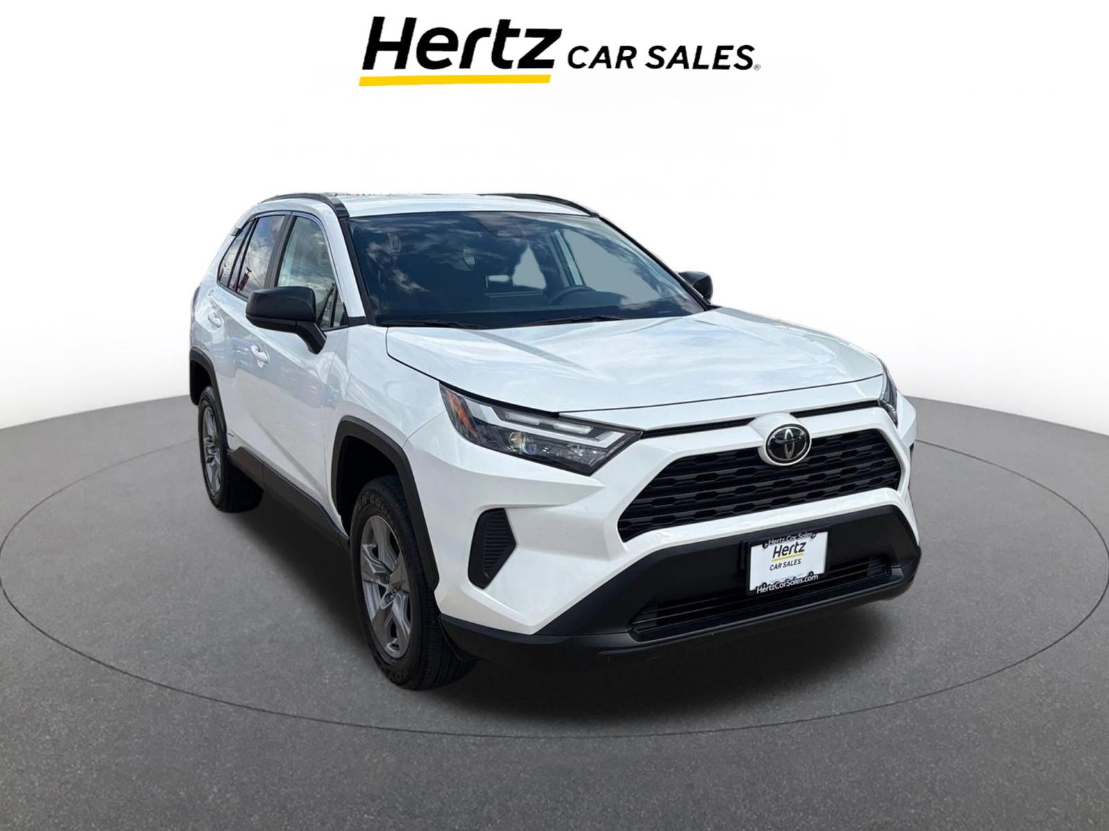 Used 2025 Toyota RAV4 LE image 1