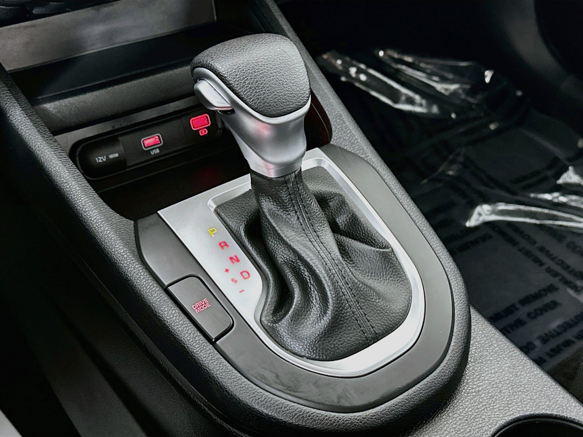 Certified 2024 Kia Forte LXS w/ LXS Technology Package FWD image 16