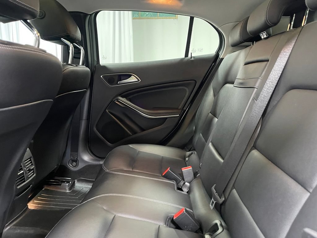 Certified 2020 Mercedes-Benz GLA 250 4MATIC image 25