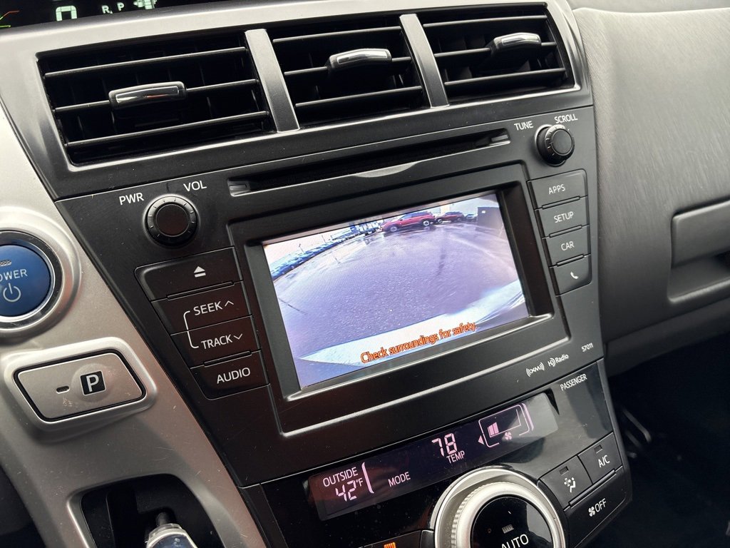 Used 2014 Toyota Prius V Three image 26