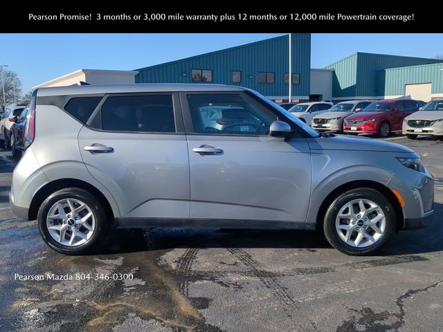 Used 2023 Kia Soul LX w/ Option Group 015 image 3