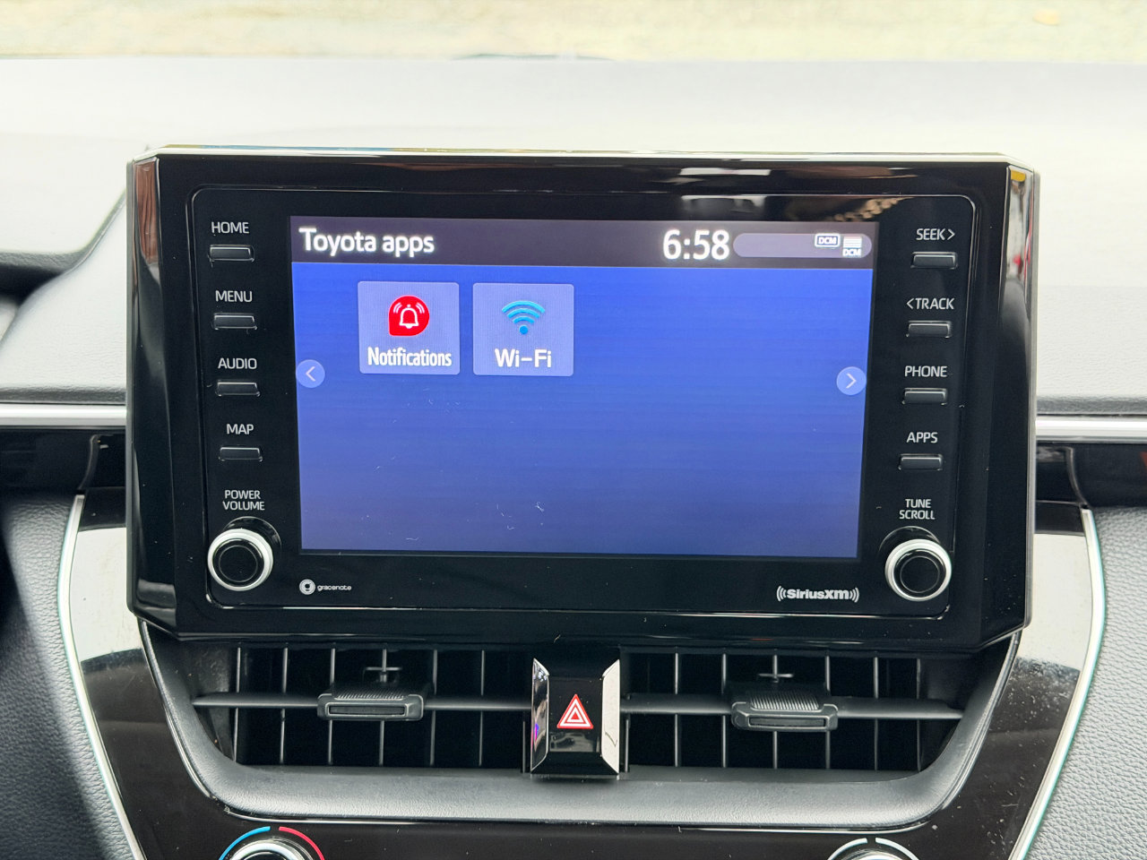 Used 2022 Toyota Corolla LE image 47