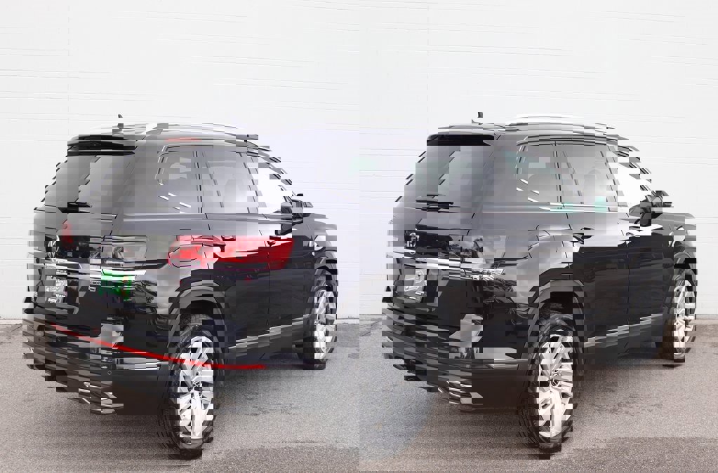 Used 2021 Volkswagen Atlas SEL image 2