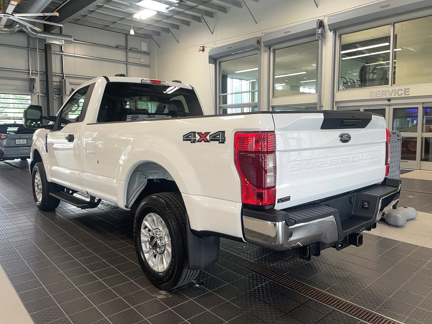 Used 2022 Ford F250 XLT w/ XLT Value Package AWD/4WD image 8