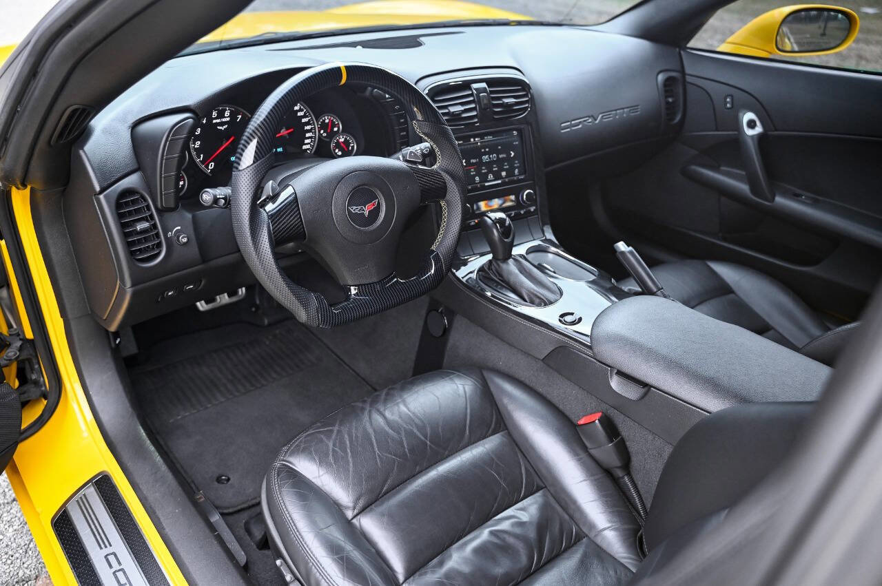 Used 2010 Chevrolet Corvette Grand Sport image 3