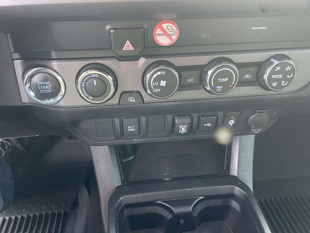 Used 2020 Toyota Tacoma TRD Sport image 26