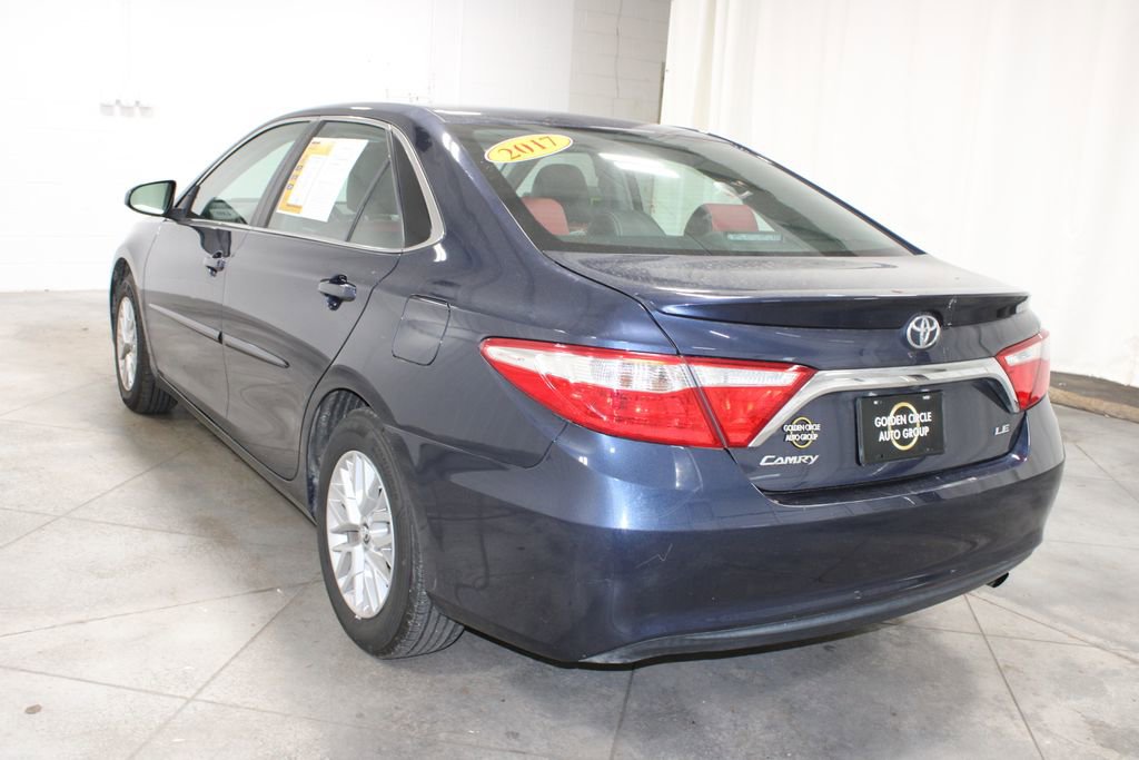 Used 2017 Toyota Camry LE image 7