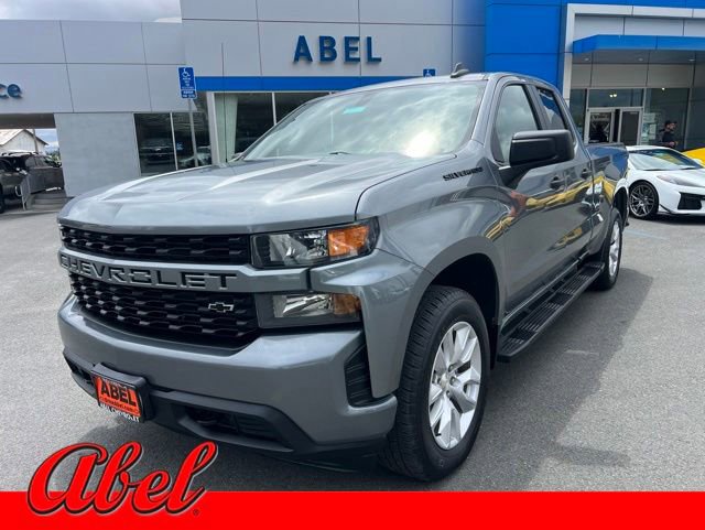 Used 2020 Chevrolet Silverado 1500 Custom w/ Custom Value Package AWD/4WD image 1