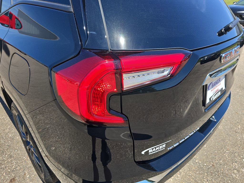 Used 2023 GMC Terrain Denali w/ Black Diamond Edition AWD/4WD image 38