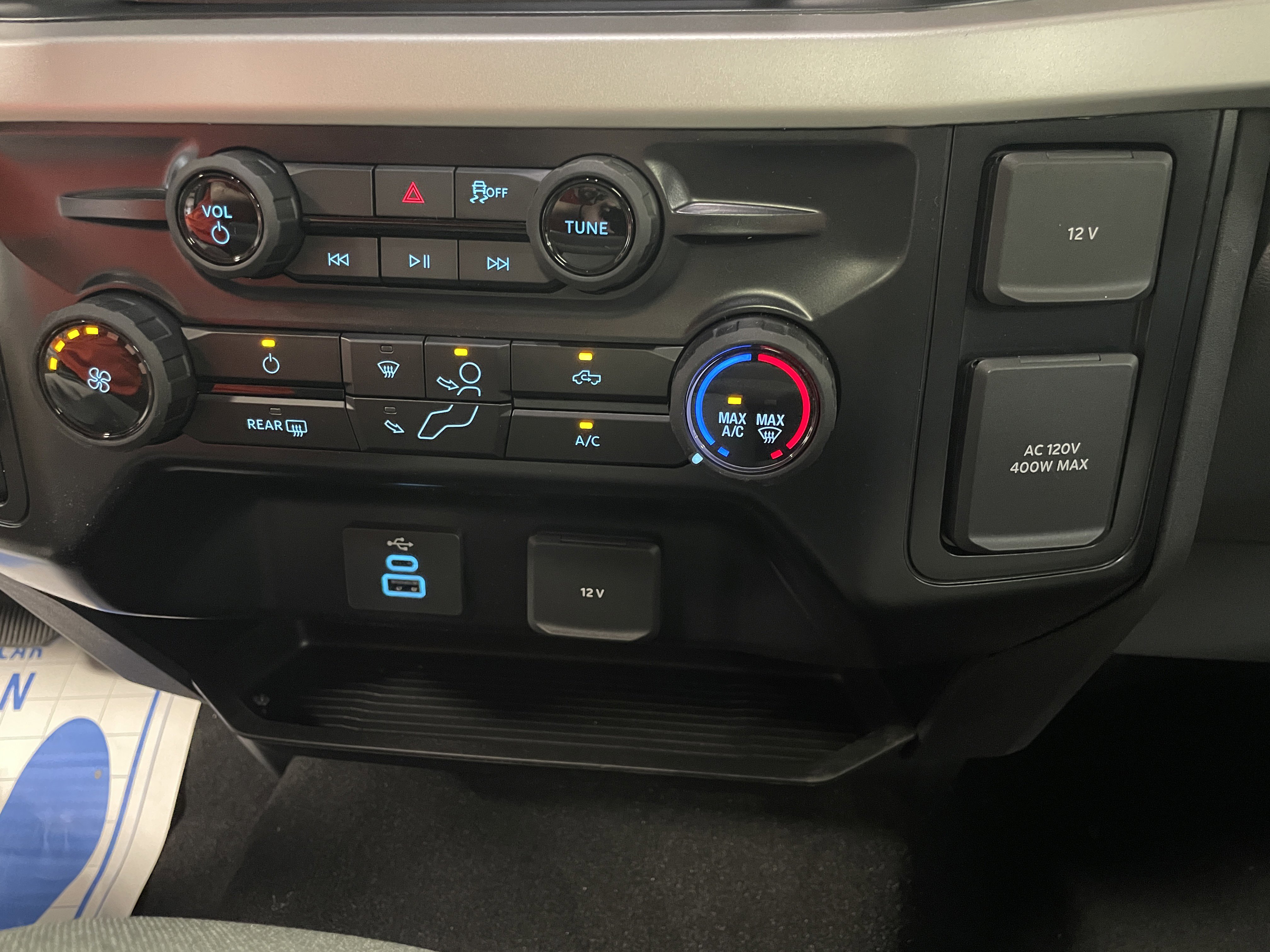 New 2026 Ford F350 XLT w/ FX4 Off-Road Package image 13
