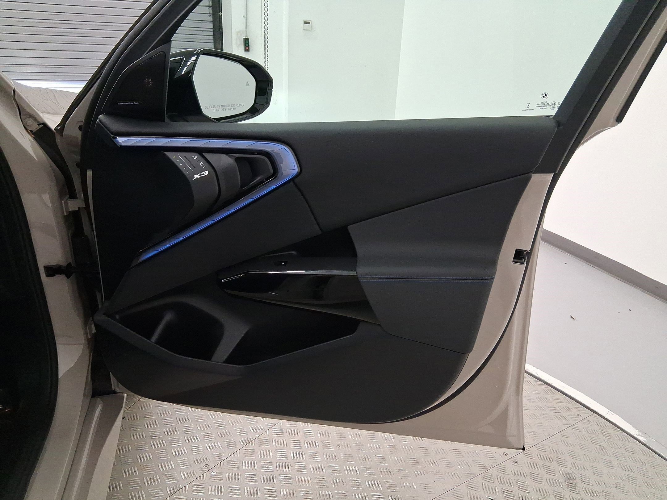 Certified 2025 BMW X3 M50 image 31