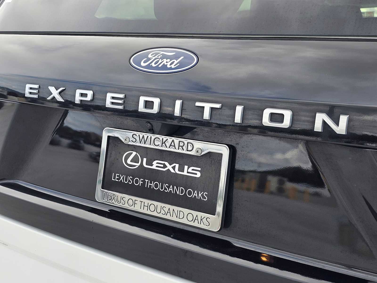Used 2025 Ford Expedition Active AWD/4WD image 14