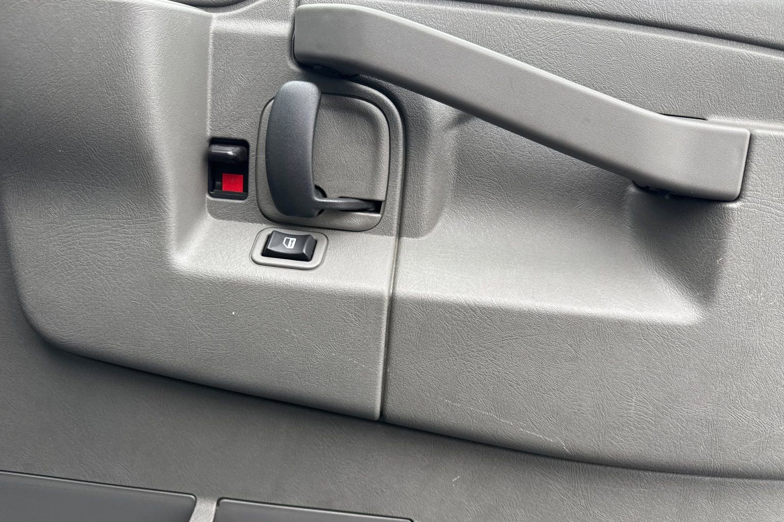 Used 2024 Chevrolet Express 2500 w/ Driver Convenience Package image 17